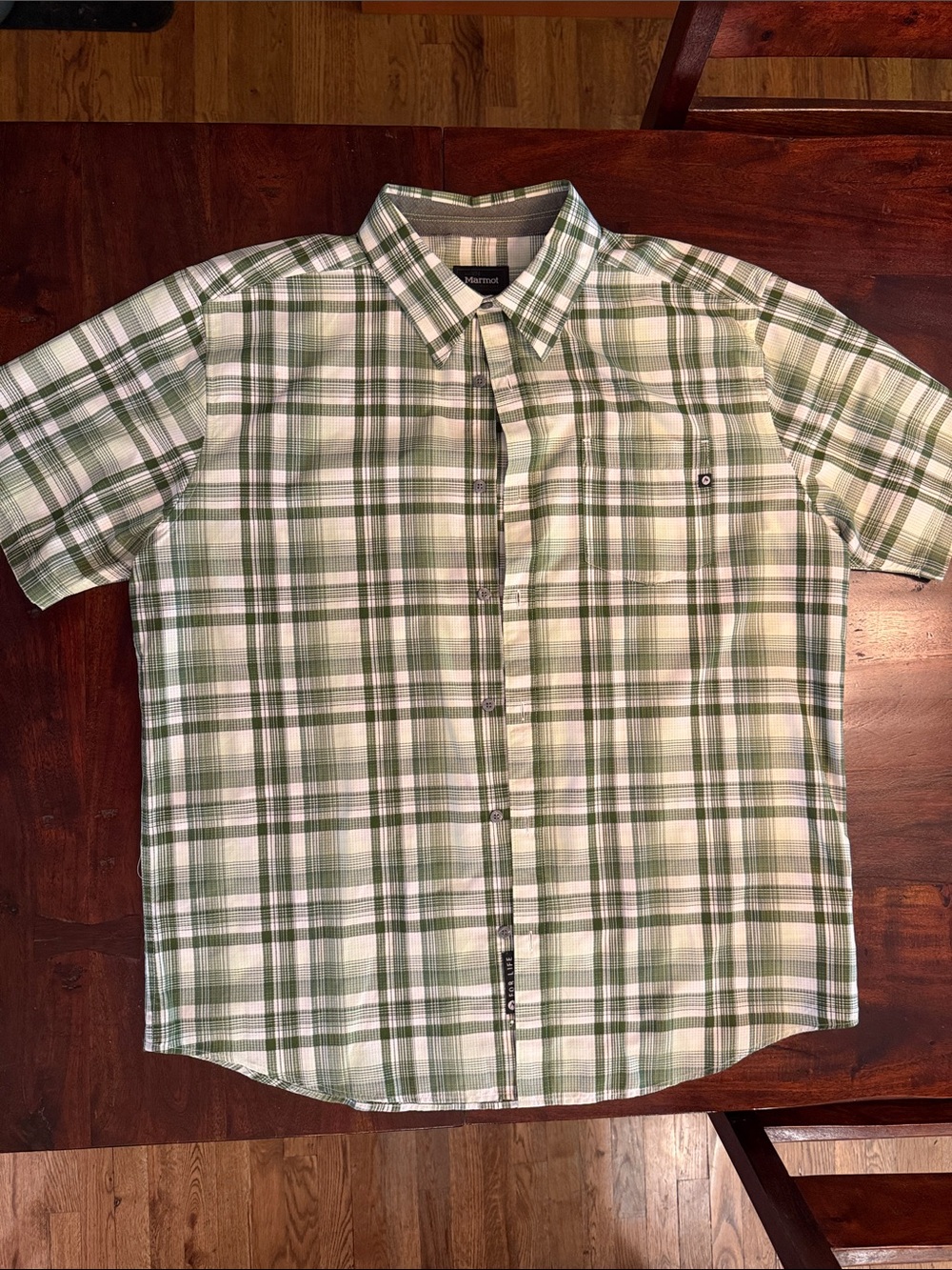Marmot Green and White Plaid Short-Sleeve Button-Down Shirt